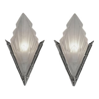 1930s French Art Deco Wall Sconces by Degue & Jamain France For Sale