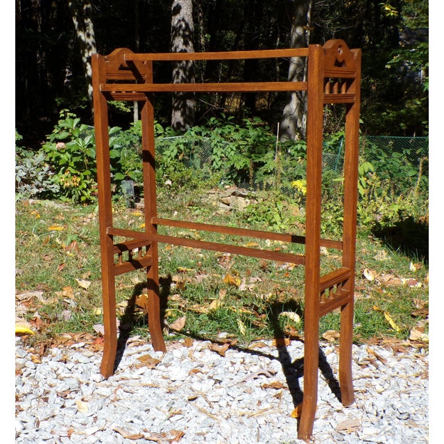 Antique Victorian Aesthetic Movement Solid Oak Towel Rail Quilt Rack, late 1800's. Features 5 rails, arched incised and...
