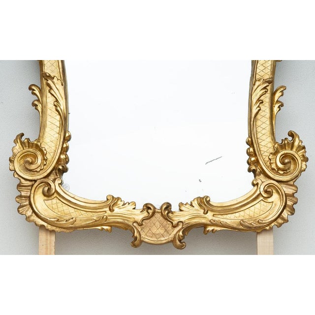 Antique Mirror in Gilded and Carved Wood, Rome, 18th Century For Sale - Image 3 of 7