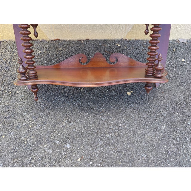 Early 20th Century Regency Walnut Wood Spindle 3 Tier Scalloped Shelf For Sale - Image 10 of 11