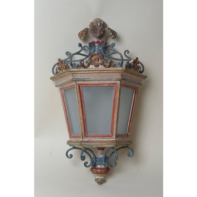 Hollywood Regency Italian Hand-Carved Lantern Wall Light, 1980s For Sale - Image 11 of 18