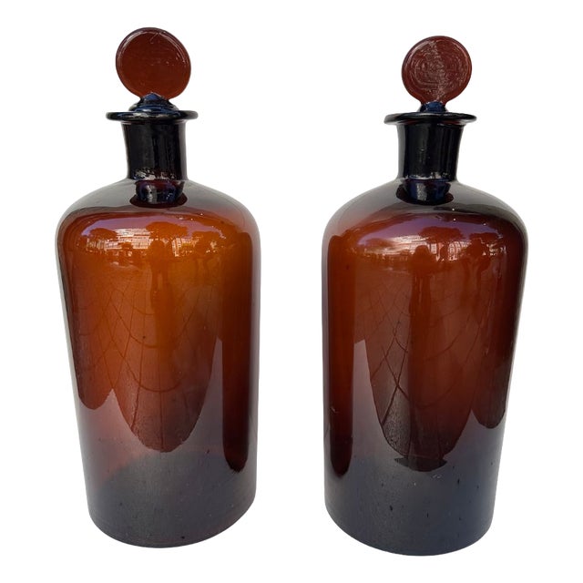Apothecary Jars in Amber Glass, Spain, 1940s, Set of 2 For Sale