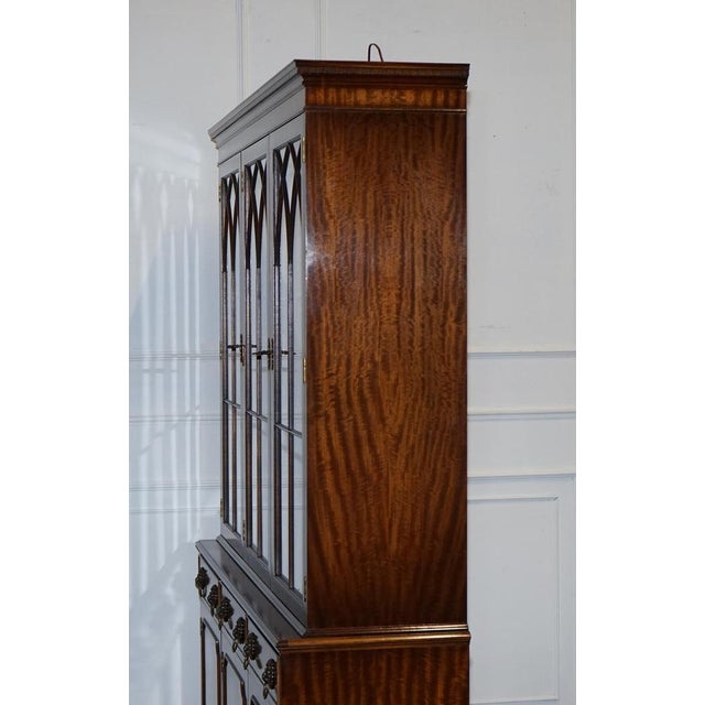 Georgian Style Bookcase with Glass Shelves For Sale - Image 14 of 18