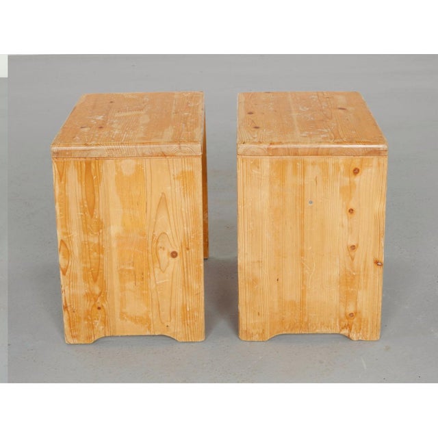 Yellow Charlotte Perriand for Les Arcs 1600, Attributed Pair of Carved Pine Stools, 1960s For Sale - Image 8 of 13