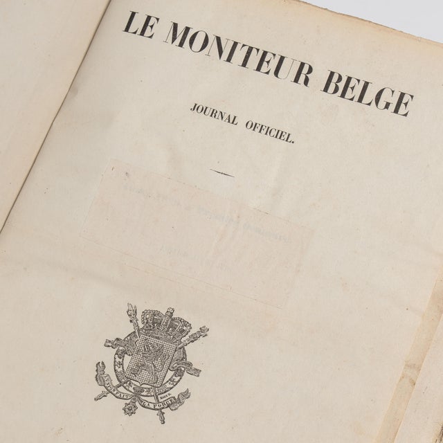 French Early 20th Century France Chocolate Wood Book For Sale - Image 3 of 15