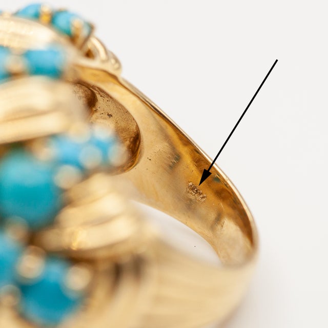 1960s Vintage 18k Yellow Gold Persian Turquoise Dome Ring, Size 5.75 For Sale - Image 9 of 10