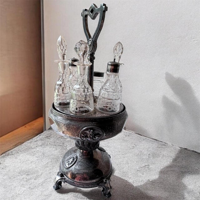 This specific castor set was made by the Meriden Britannia Company in the United States.Maker & OriginsManufacturer:...