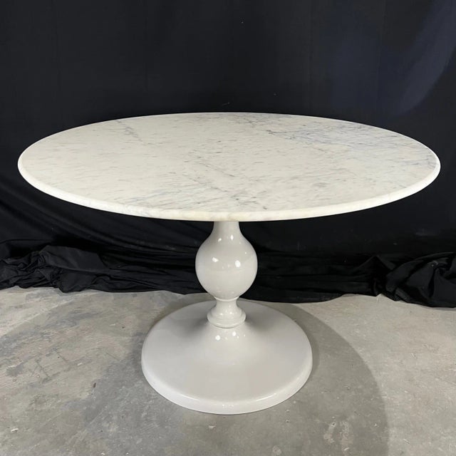 Mid-Century Modern Italian Round Carrera Marble Top Dining Table For Sale - Image 3 of 10