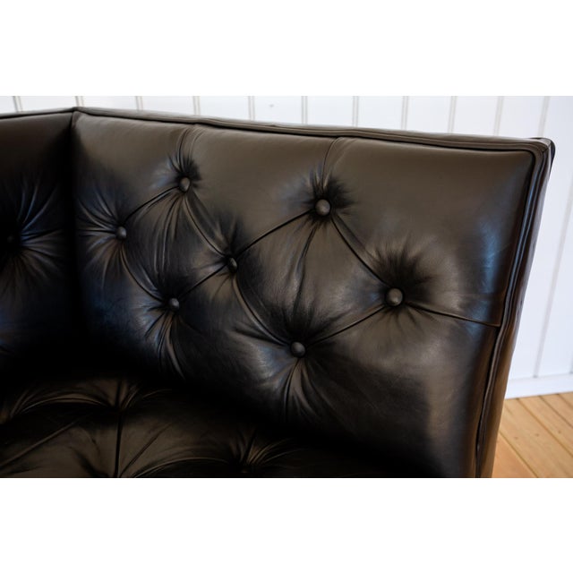 Black Leather Chesterfield Armchair Corner Salon Moschino Haslam Country House Designer, 1990s For Sale - Image 15 of 18
