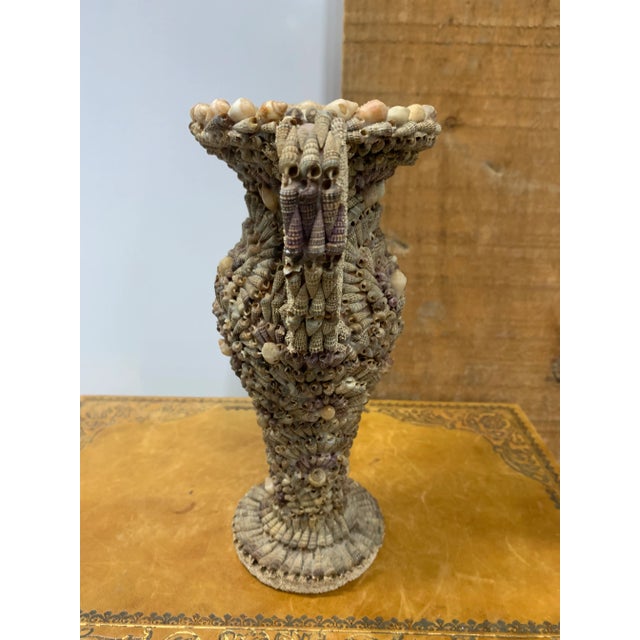 Art Nouveau 1920s French Decorative Terra Cotta Vase Encrusted With Sand & Tiny Sea Shells For Sale - Image 3 of 10