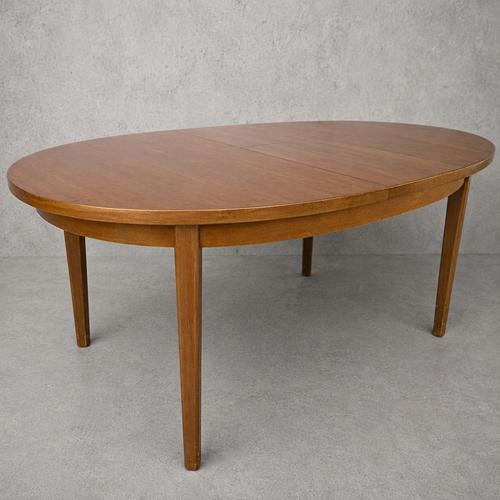 Mid-Century Extending Teak Oval Dining Table by William Lawrence, 1960s For Sale - Image 10 of 10