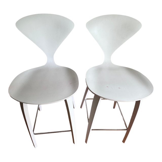 Pair of Authentic Cherner Chair Company White Counter Stools — Sold as-Is For Sale