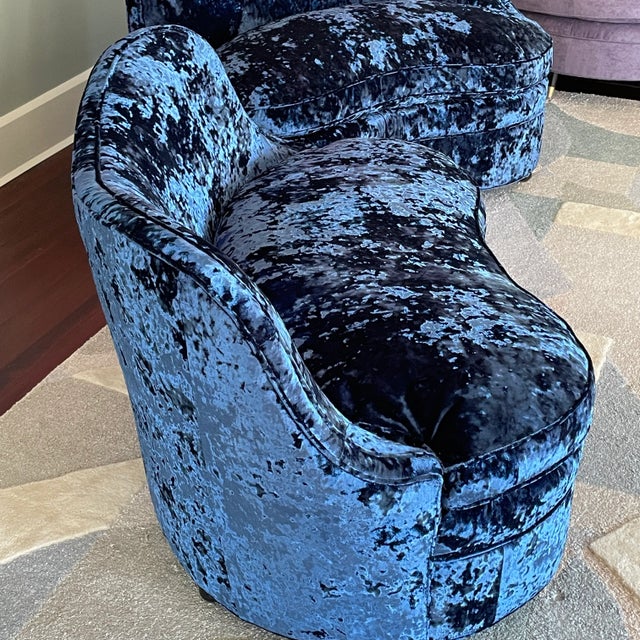 Textile 1950s Opulent Sapphire Blue Crushed Velvet Kidney Loveseats - a Pair For Sale - Image 7 of 11