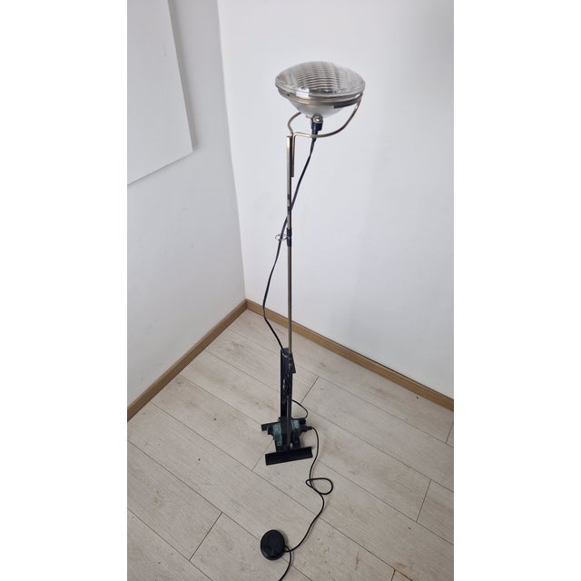Mid-Century Modern Toio Lamp by Achille & Pier Giacomo Castiglioni for Flos, 1980s For Sale - Image 3 of 18