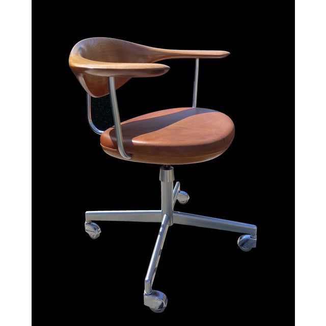 1960s JH 502 Swivel Chair by Hans Wegner for Johannes Hansen For Sale - Image 5 of 7