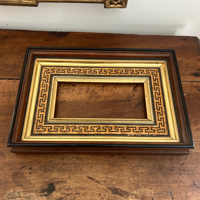 Neoclassical Antique Neoclassical Mahogany and Parcel Gilt Picture Frame For Sale - Image 3 of 8