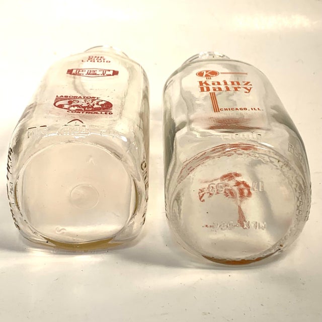 Early 20th Century Circa 1940s Pet & Kainz Dairy Glass Pint Milk Bottles – Pair For Sale - Image 5 of 12