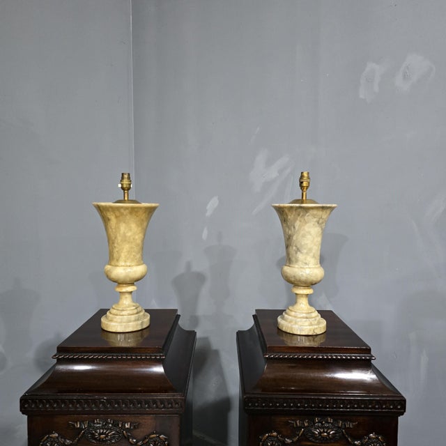 Cream Italian Marble Table Lamps, 1910, Set of 2 For Sale - Image 8 of 8
