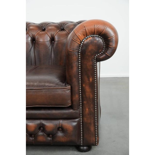 English Style Brown Cowhide Chesterfield Armchair For Sale - Image 9 of 17