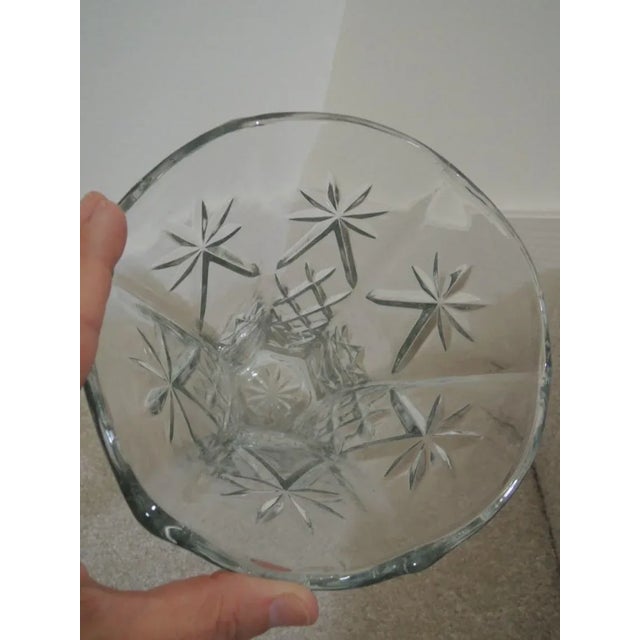 Glass Vase in Clear Cut American Brilliant Stars Embossed Design Tulip Shape For Sale In Chicago - Image 6 of 10