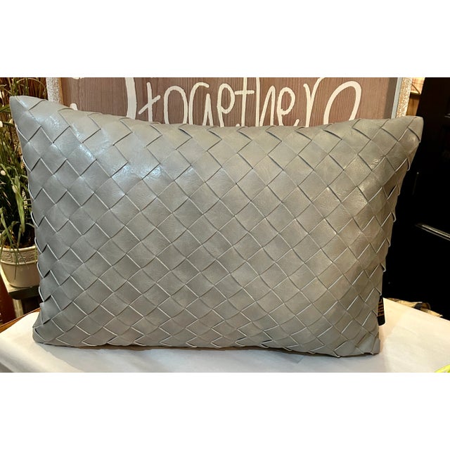 2000s Frye Gray Faux Leather Weaved Decorative Lumbar Pillow For Sale In Saint Louis - Image 6 of 7