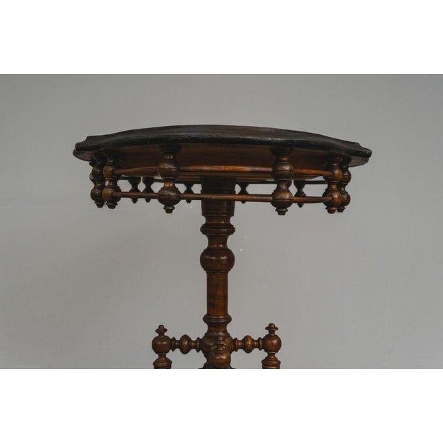 Mid-19th Century Biedermeier Salon Table in Walnut For Sale - Image 17 of 18