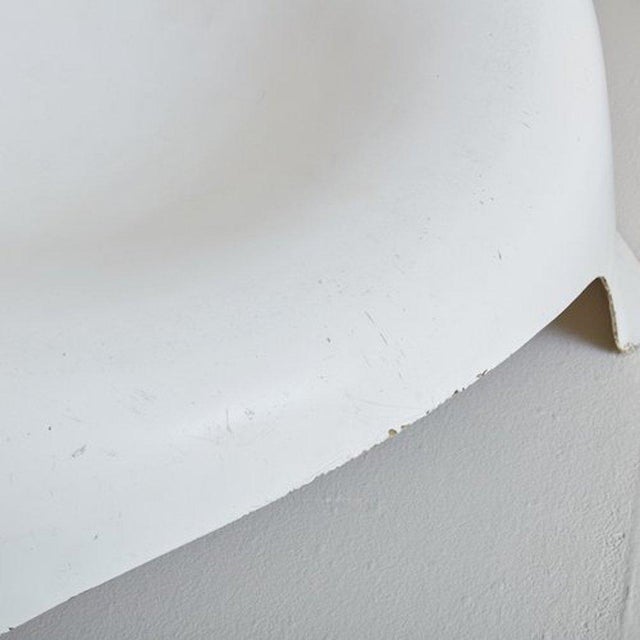 1960s French R3 Boule Fiberglass Chair Attributed to Charles Zublena For Sale In Chicago - Image 6 of 13