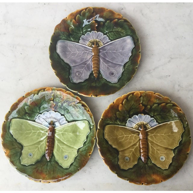 Asparagus 19th Century Majolica Flowers & Butterfly Plate Wasmuel For Sale - Image 8 of 8