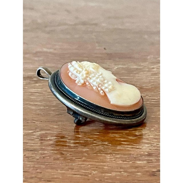 Off-white Vintage Silver Shell Cameo Brooch Pendant Brooch For Sale - Image 8 of 12