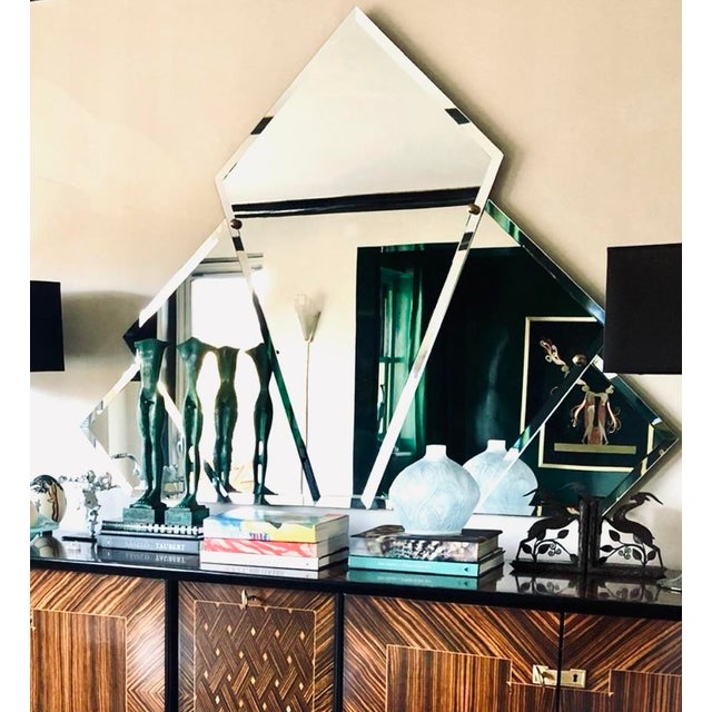 Art Deco Table Lamps -- Pair of 1930s Art Deco Handblown Ribbed & Smoked Glass Table Lamps With Brass Fittings For Sale - Image 4 of 8