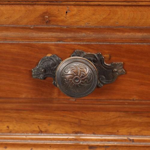 Baroque Chest of Drawers in Walnut For Sale - Image 5 of 12