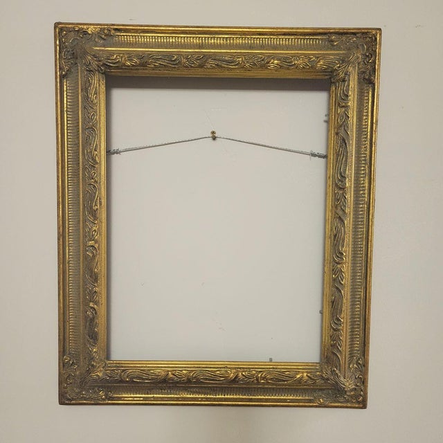 English Vintage Gold Giltwood Picture Frame For Sale - Image 3 of 8