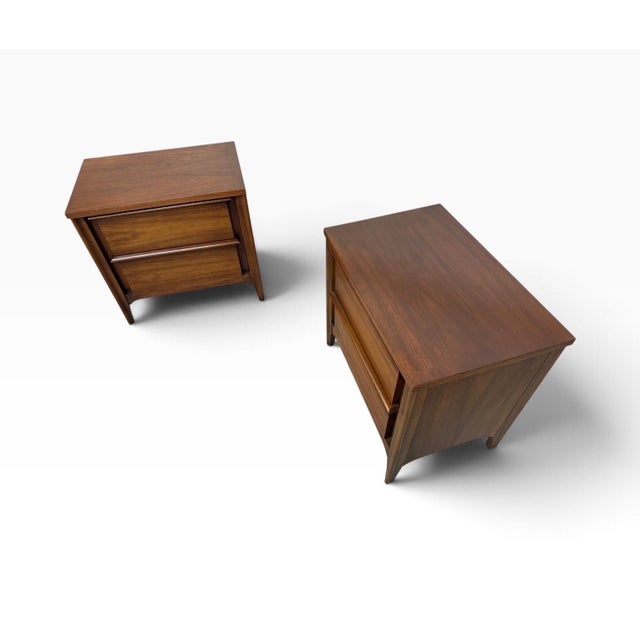 Mid-Century Modern Walnut 2-Drawer Nightstands - Set of 2 - Refinished! For Sale In Philadelphia - Image 6 of 8