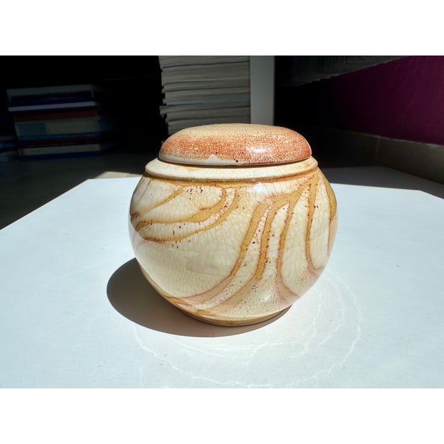Studio Ceramic Lidded Box with Shino-Inspired Flowing Glaze in Honey, Cream and Iron Red, Germany, 1970s For Sale - Image 13 of 16