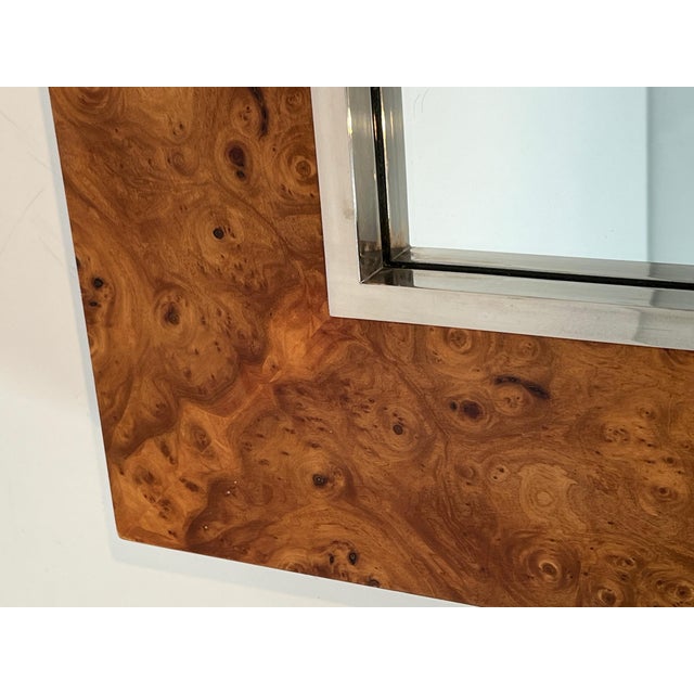 1970s Square mirror in elm burl veneer and chrome by Willy Rizzo. Circa 1970 For Sale - Image 5 of 12
