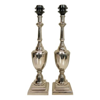 Polished Nickel Urn Shape Shining Silver Table Lamps, 1990s, Set of 2 For Sale