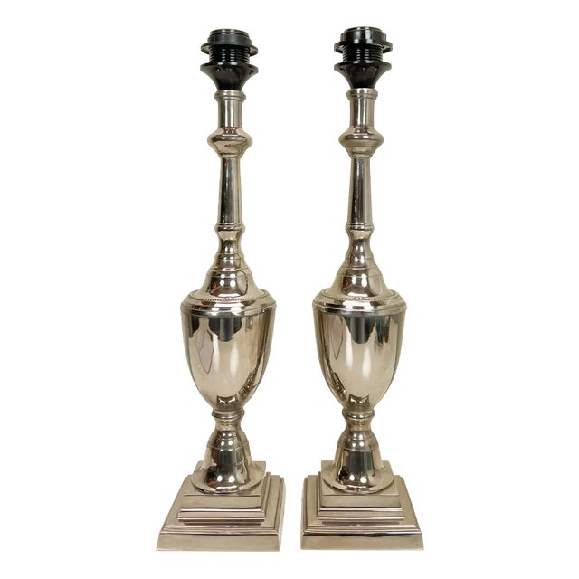 Polished Nickel Urn Shape Shining Silver Table Lamps, 1990s, Set of 2 For Sale