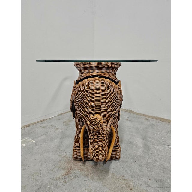 1960s Mid-Century Modern Side Table in Rattan in shape of an Elephant, Italy, 1960s For Sale - Image 5 of 16