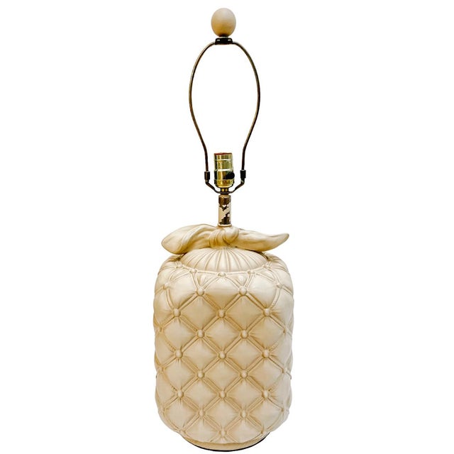 Late 20th Century Pair of Late 20th Century Cream Tufted Ceramic Table Lamps With Bows For Sale - Image 5 of 12