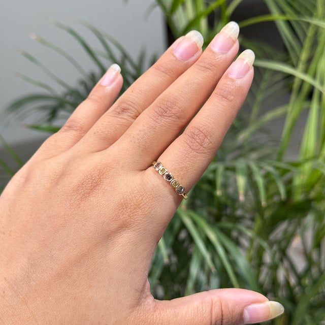14k Gold Cushion Multi-Color Natural Diamond Five-Stone Band Ring Size 5 For Sale In New York - Image 6 of 18