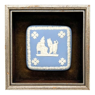 Framed Wedgwood Attributed Jasperware Plaque — Neoclassical Relief in Gilt Frame Shadowbox - English Traditional For Sale