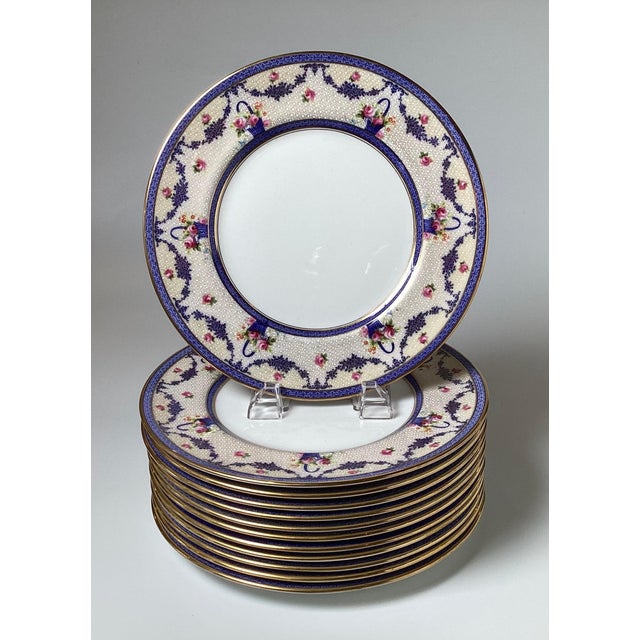 A set of twelve dinner plates by Royal Doulton, a renowned English ceramic mfg. For Sale In Philadelphia - Image 6 of 9
