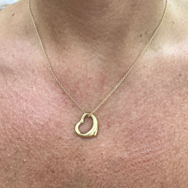 Tiffany & Co. Elsa Peretti 18k Yellow Gold 16mm Open Heart Pendant Necklace For Sale - Image 9 of 10