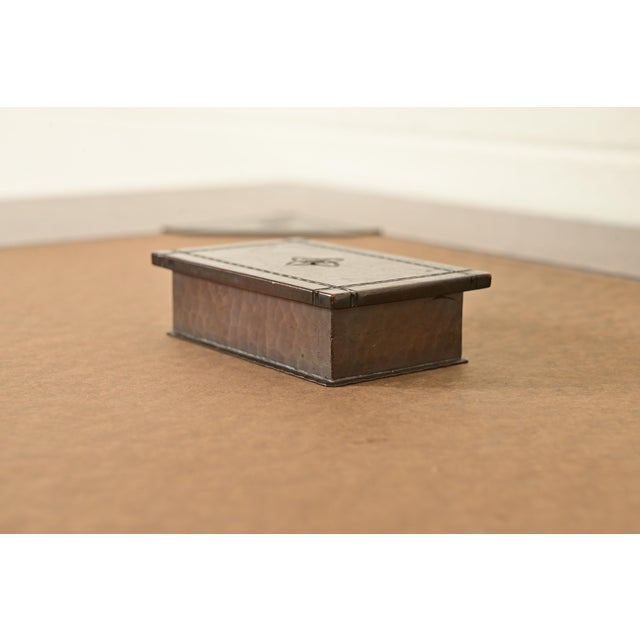 A stunning antique Arts & Crafts period hand-hammered copper Quatrefoil stamp box, desk box, decorative box, or jewelry...