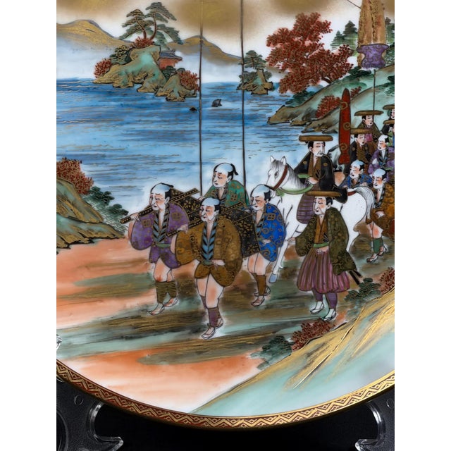 Japanese Meiji Hand-Painted Satsuma Plate with Samurai Procession, 1890s For Sale - Image 3 of 9