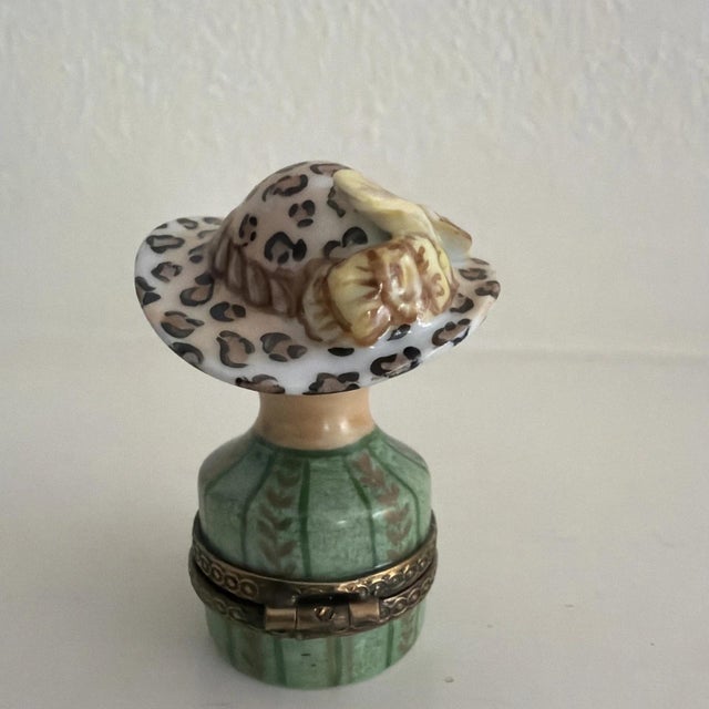 French Lovely Chanille Limoges Trinket Box Chapeaux De Paris Vert / Green with a zebra print (Retired) For Sale - Image 3 of 5