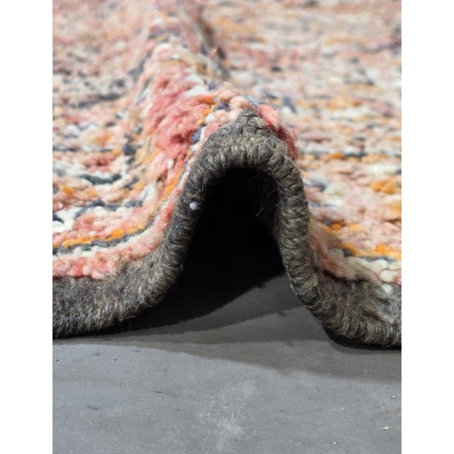 1980s Pink Moroccan Beni M'Guild Wool Rug - 10.6 X 5.7 Ft For Sale - Image 5 of 6