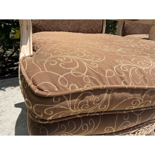 Textile Vintage Fairfield Louis XV Style Painted Bergere Lounge Chairs, Pair For Sale - Image 7 of 14