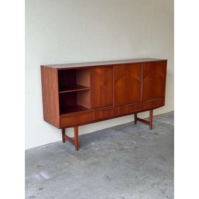 1960s Danish Modern Teak Highboard Credenza — e.w. Bach for Sejling Skabe For Sale - Image 9 of 11