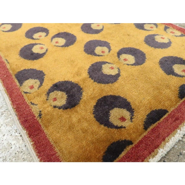 Galerie Shabab Collection Mid-20th Century Turkish Art Deco Throw Rug For Sale In New York - Image 6 of 7